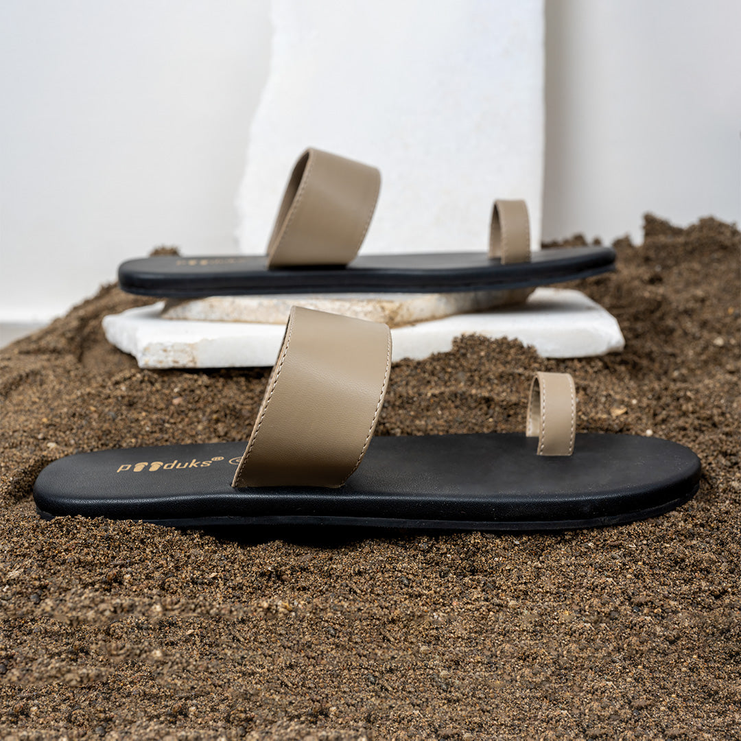 Vaana Toe-Ring Vegan Leather Slides Men