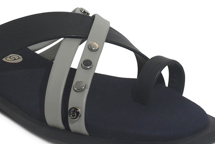 Crossover Design With Toe-Ring