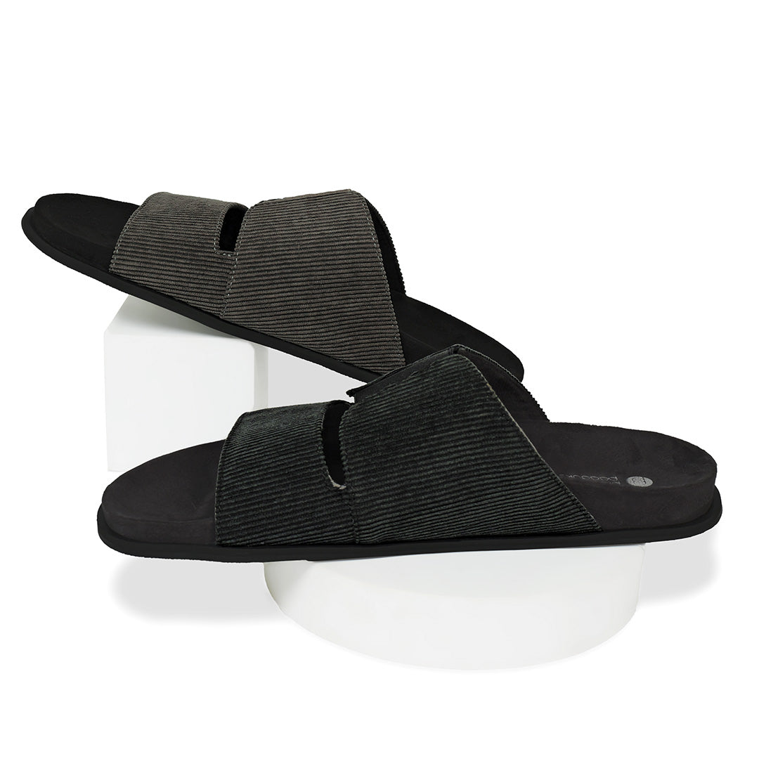 Finn Luxe Cloak Corduroy Black Men Slides - Image 8 - Paaduks
